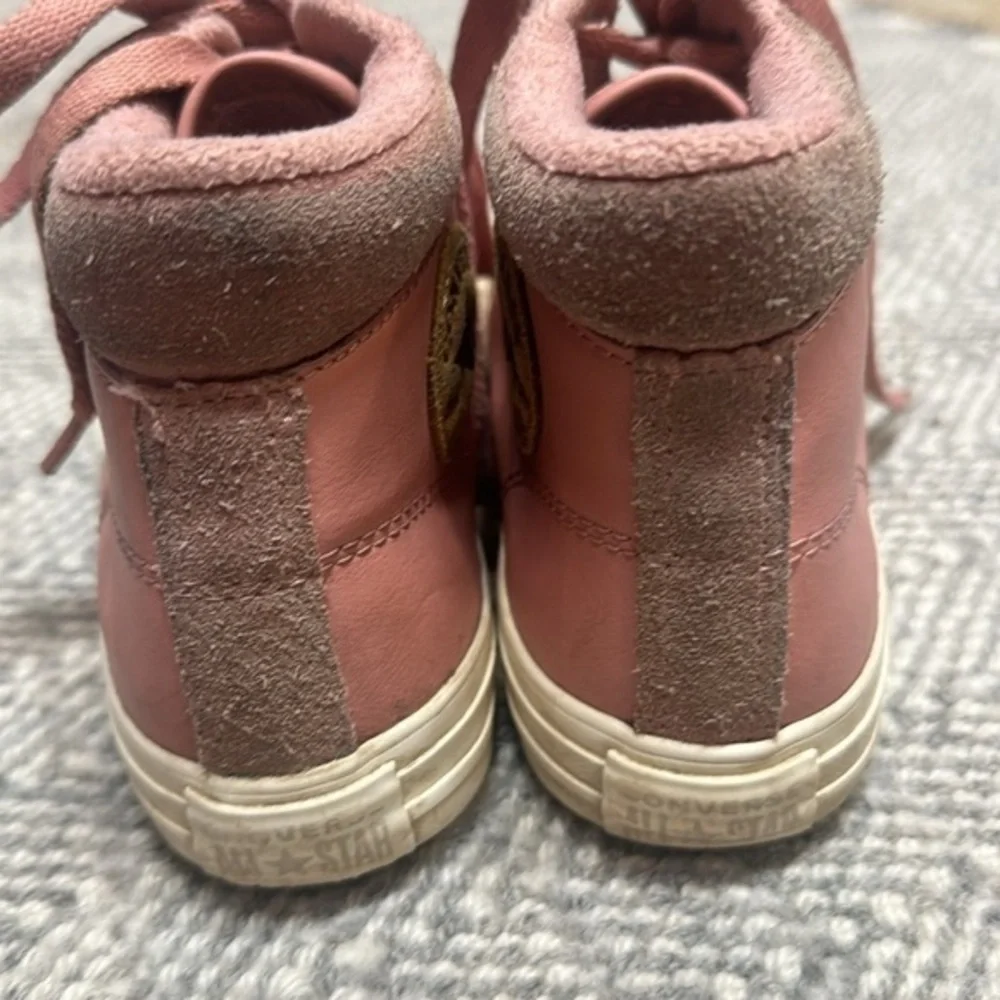 Converse Chuck Taylor All‎ Star Berkshire fleece lined Hi Pink Leather  Size 3